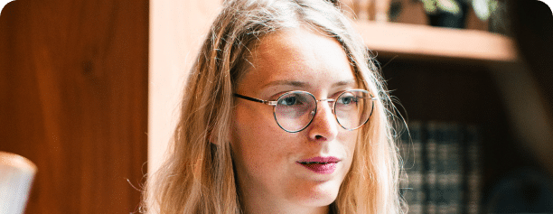 image de mise en situation d'un coach sportif et son client